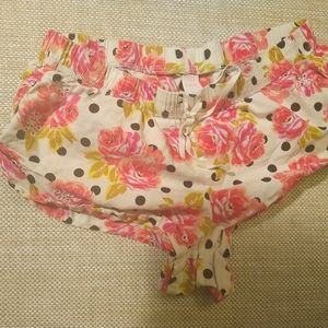 XS floral VS shorts